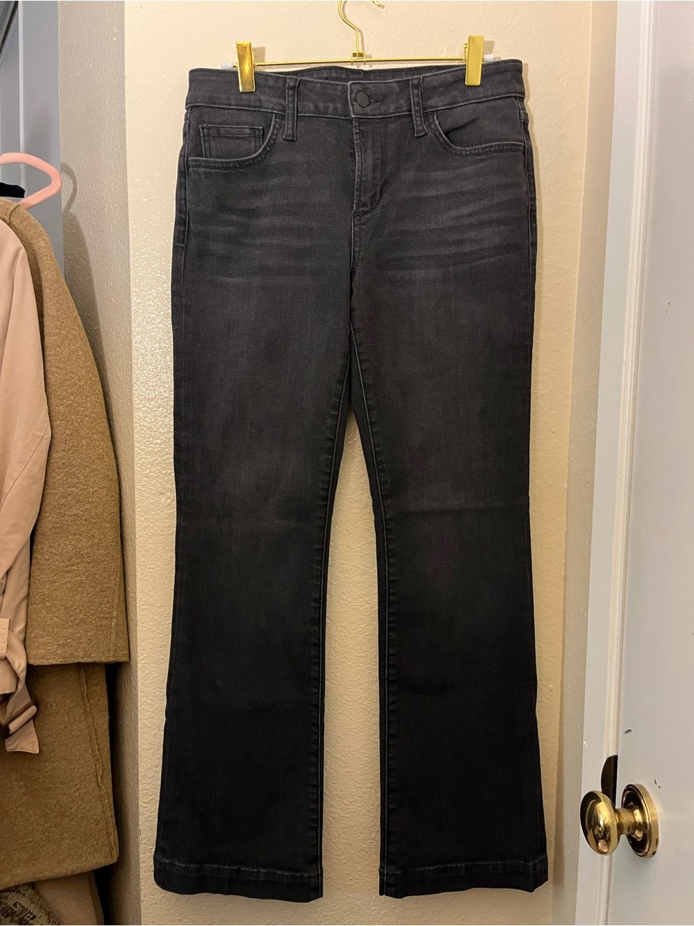 Joe’s Jeans Women’s Kacey vintage Black Midrise petite Bootcut Jeans size 28